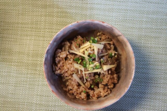 根菜と生姜と桜エビの混ぜご飯