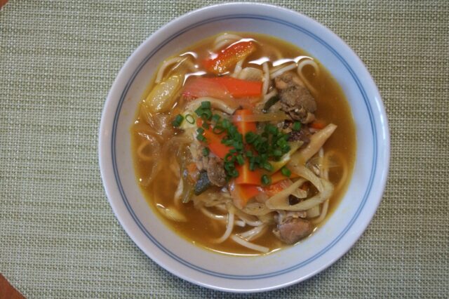 鶏肉カレー麺