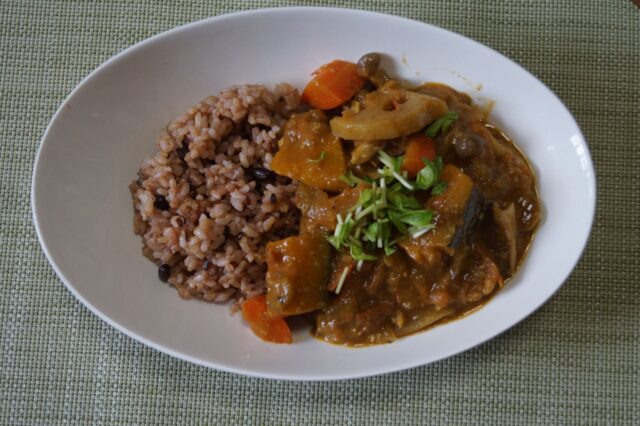 ごろごろ野菜カレー