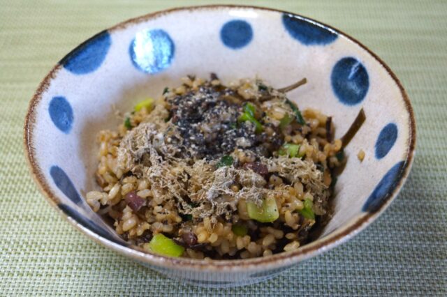 青菜といかなごの混ぜご飯